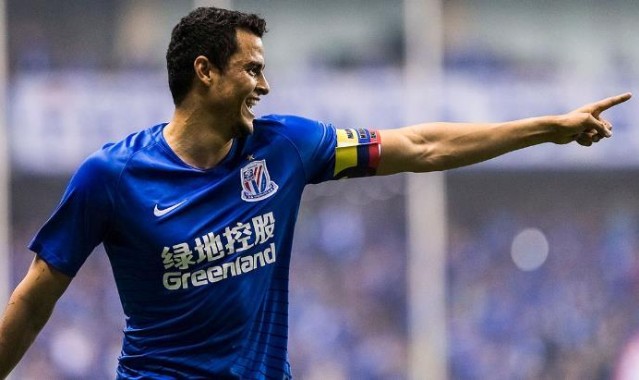 华体会hth登录-特谢拉要想真正成为申花核心，还需要向莫雷诺学习，值得期待