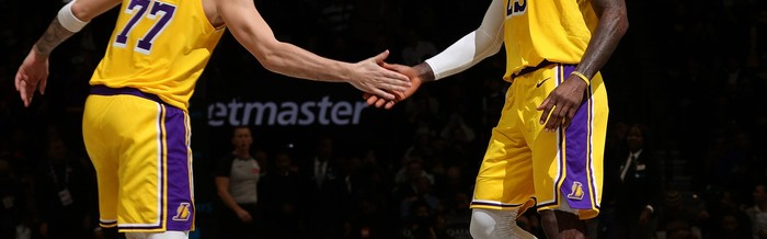 华体会体育-东契奇和里夫斯的出色表现，詹姆斯如何评价？湖人重返前三在变强|掘金|NBA常规赛|奥斯汀·里夫斯|卢卡-东契奇|洛杉矶湖人队_新浪体育_新浪新闻