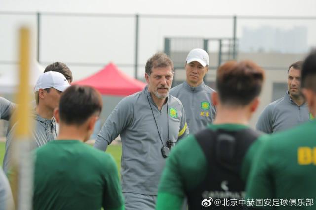 1613787376768022619.jpg ga1.jpg